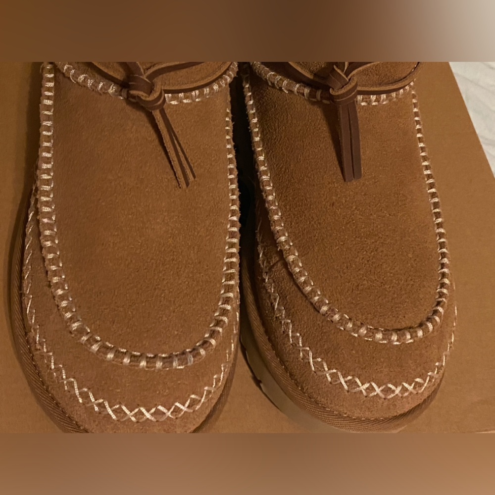 Brand New In Box Classic Mini Alpine Ugg Boots Size 9 in Chestnut - Picture 4 of 16